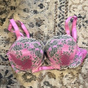 Victoria’s Secret bra